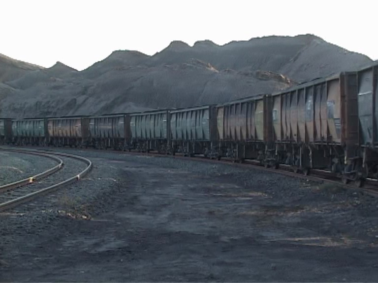 افزایش 38 درصدی بارگیری در راه آهن شرق