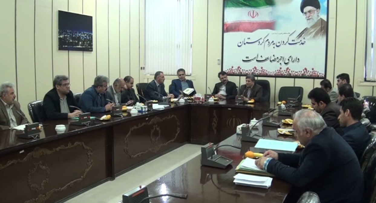 بررسی اراضی محدوده شهرستان سقز