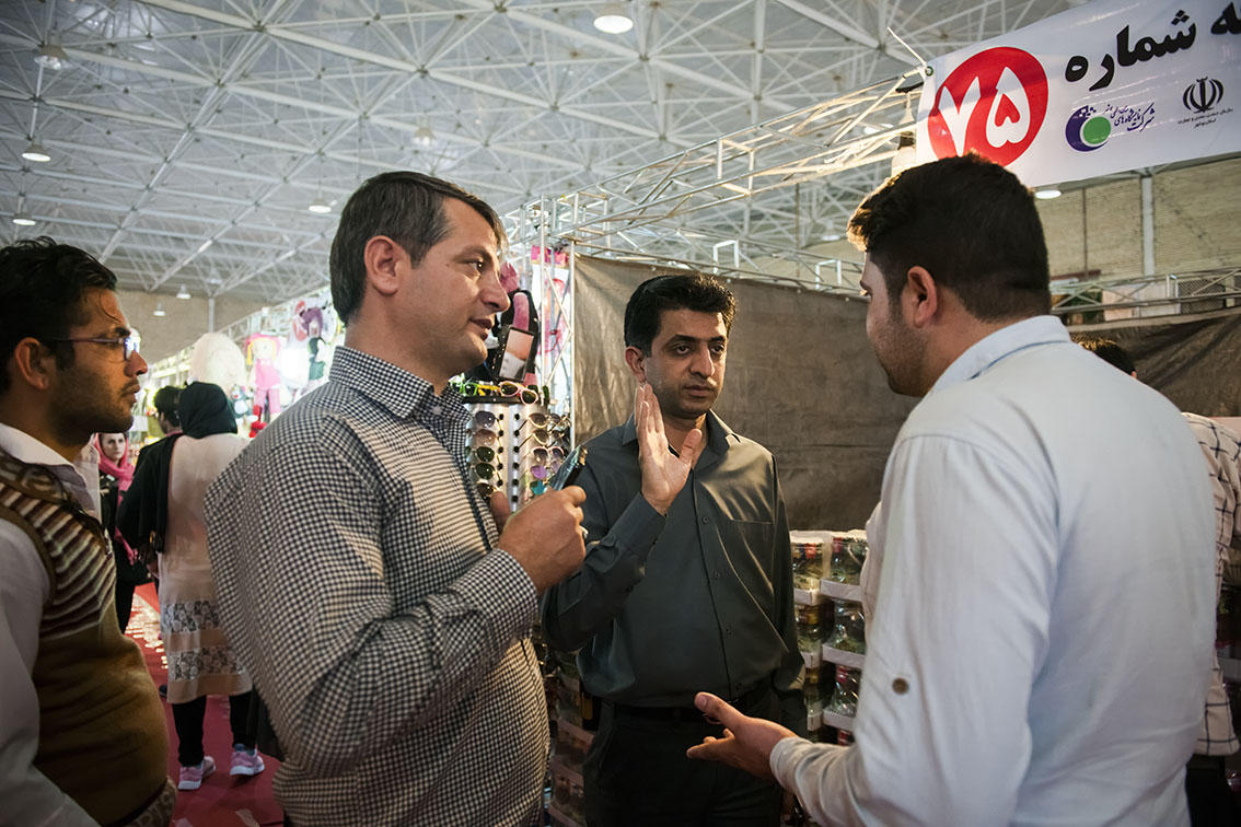 جمع آوری کالاهای غیر استاندارد از نمایشگاه بهاره بوشهر