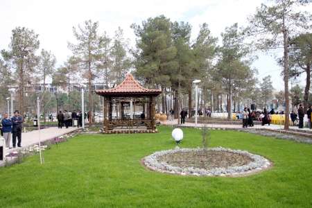 بیش از 10مترسرانه فضای سبز