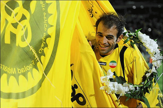 برگزاری بازی خداحافظی نویدکیا در ورزشگاه نقش جهان