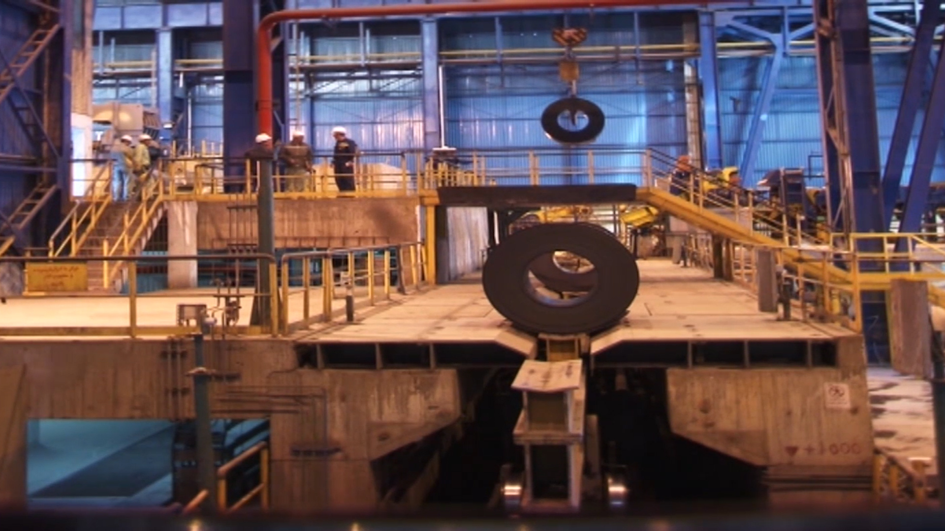 بازگشت کاران اخراج شده به فولاد کویر