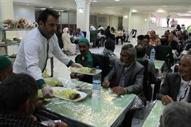 پذیرایی از800 زائر بارگاه منور رضوی در قالب طرح «یا معین الضعفاء(ع)»