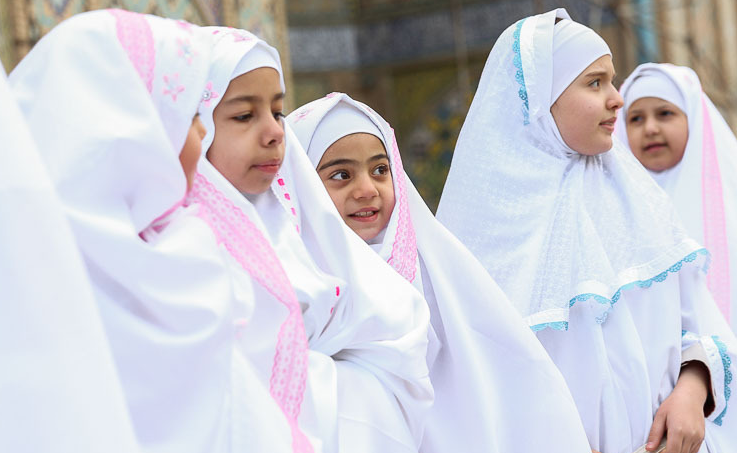 تکمیل نیست//// وای چقدر ماه شدی!