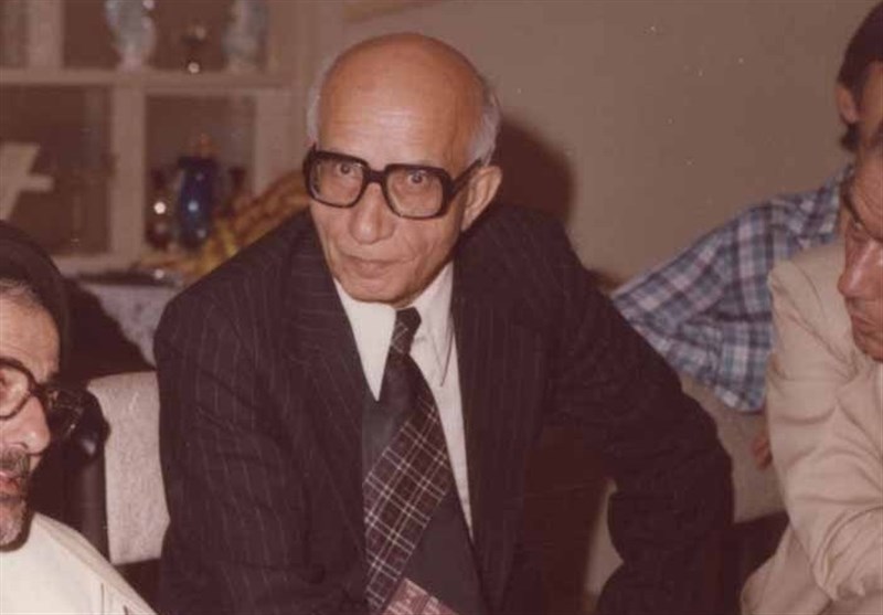 یک ایستگاه مانده به بهشت / گزارشی از زندگی در همسایگی قبرفروشهای تهران یک ایستگاه مانده به بهشت / گزارشی از زندگی در همسایگی قبرفروشهای تهران