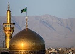 تشرف جوان یونانی به دین اسلام در حرم مطهر رضوی