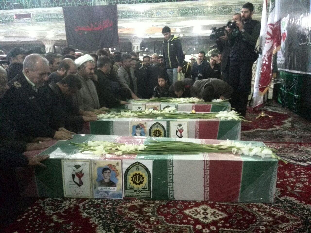 مراسم وداع با سه شهید تازه تفحص شده در مصلای شهرکرد مراسم وداع با سه شهید تازه تفحص شده در مصلای شهرکرد