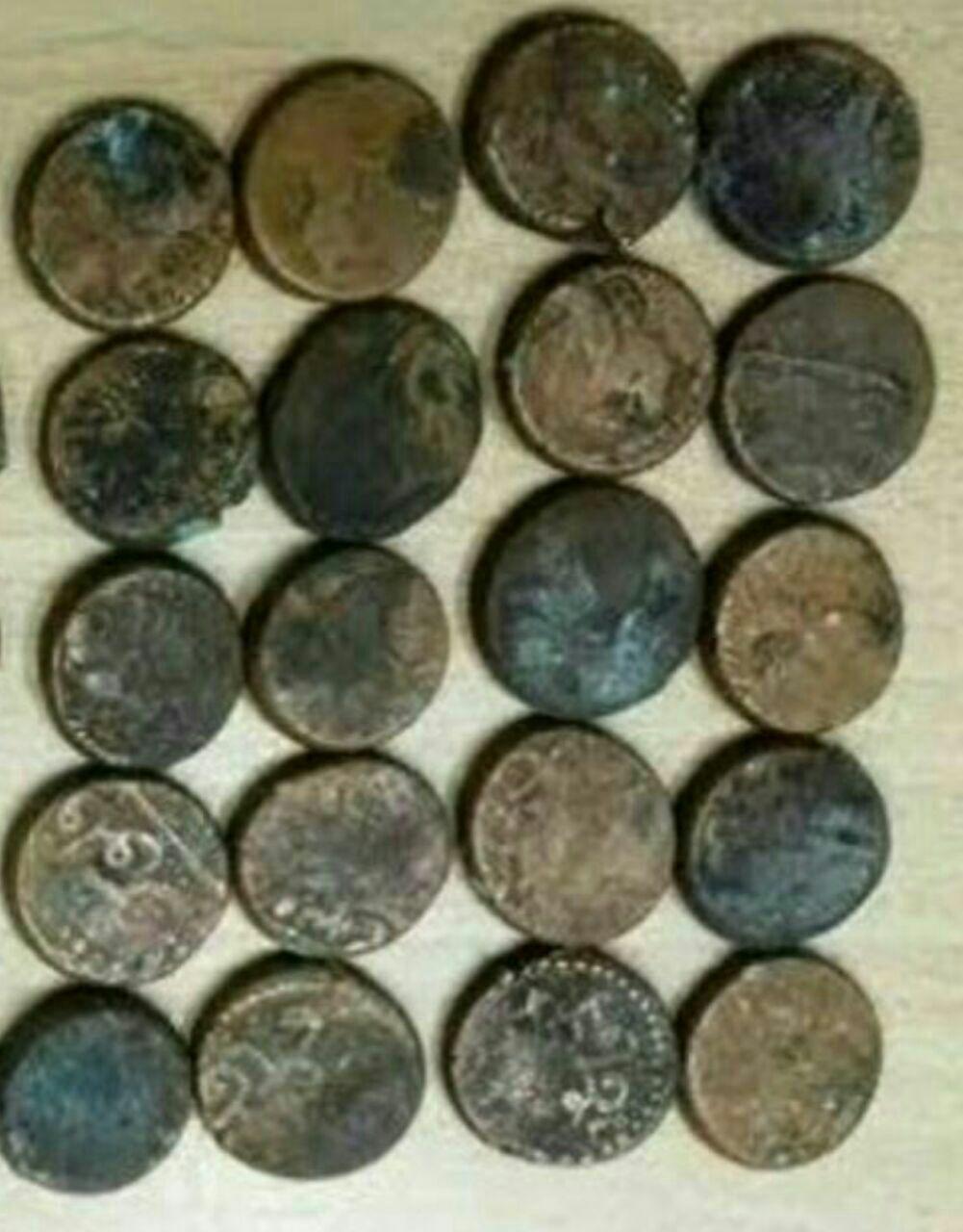 کشف سکه های قدیمی در فردوس