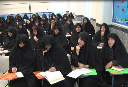 آشنایی مربیان قرآنی میبد با سبک زندگی قرآنی