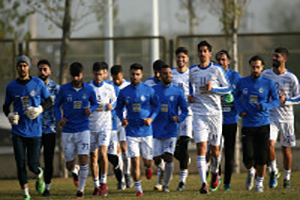 فردا، آغاز تمرینات استقلال