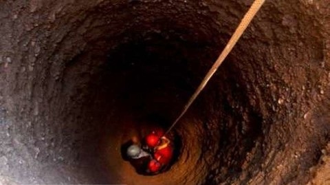 سقوط مقنی میانسال در چاه 14 متری