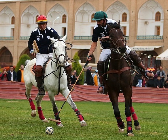 جام نوروزگاه چوگان در میدان امام اصفهان