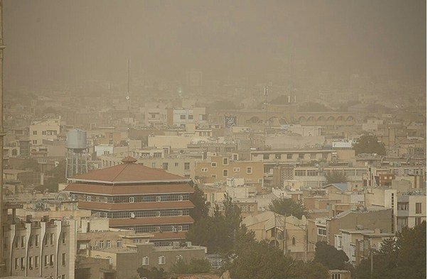 ریزگردها، میهمان ناخوانده آسمان اراک