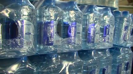 برخورد با واحدهای تولیدی متخلف در زمینه بسته بندی آب معدنی