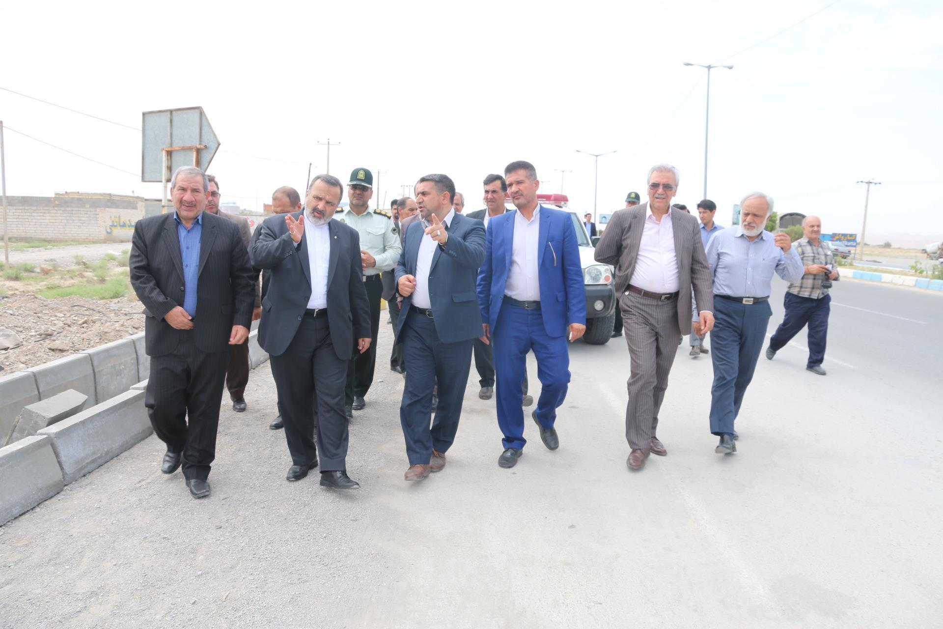 تاکید استاندار خراسان رضوی بر تجهیز مبلمان شهری و ورودی شهرهای استان