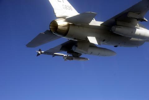 پنتاگون از آزمایش موفقیت آمیز هواپیماهای پادکار خبر داد