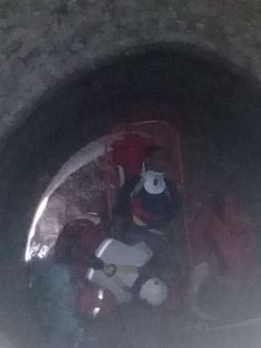 سقوط عابر پیاده به چاه حفاری شده در نکا