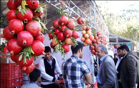 گشایش ششمین جشنواره بزرگ انار و میوه های قرآنی