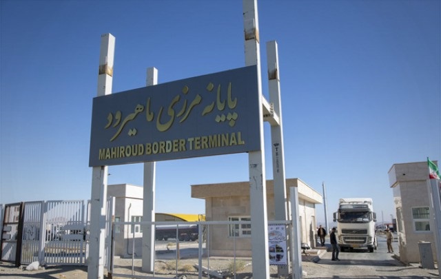 تردد بیش از 1763 مسافر از پایانه مرزی ماهیرود