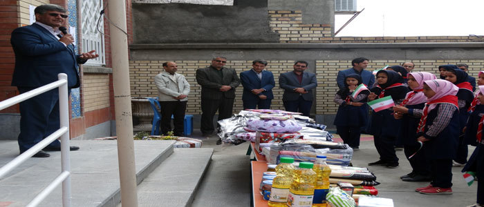 کمک30 میلیون ریالی دانش آموزان فریمانی به  سیل زدگان