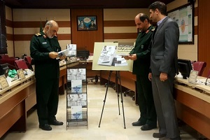 ملت ایران مسیر انقلاب را با قدرت ادامه میدهند ملت ایران مسیر انقلاب را با قدرت ادامه میدهند