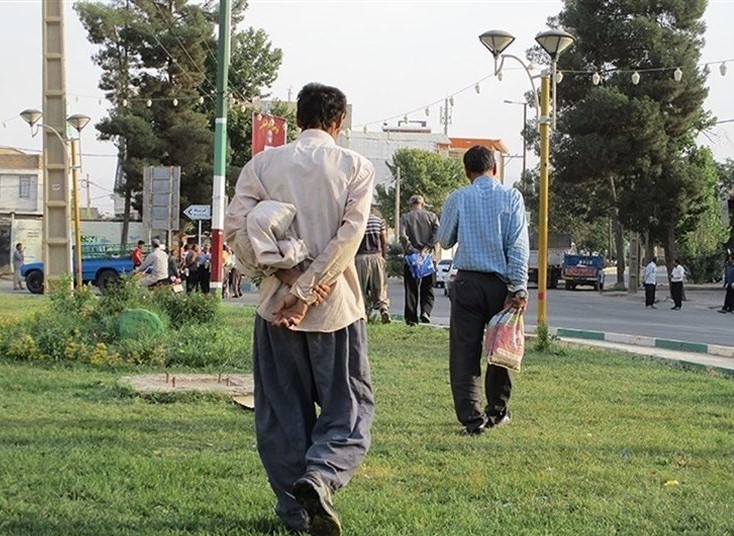 می شود‌ بی‌تفاوت رد‌ شد‌ و چيزی ند‌يد‌؟