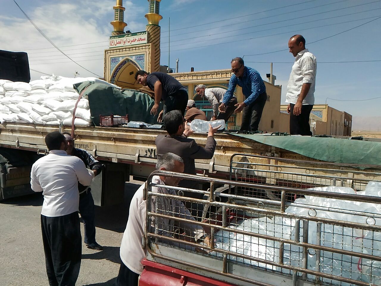 کمک سیل زدگان خراسان جنوبی به سیل زدگان خوزستان