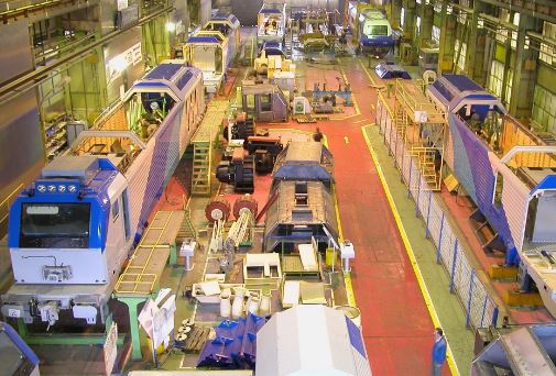 12 میلیون صرفه جویی ارزی با ساخت 10 دستگاه لوکوموتیو