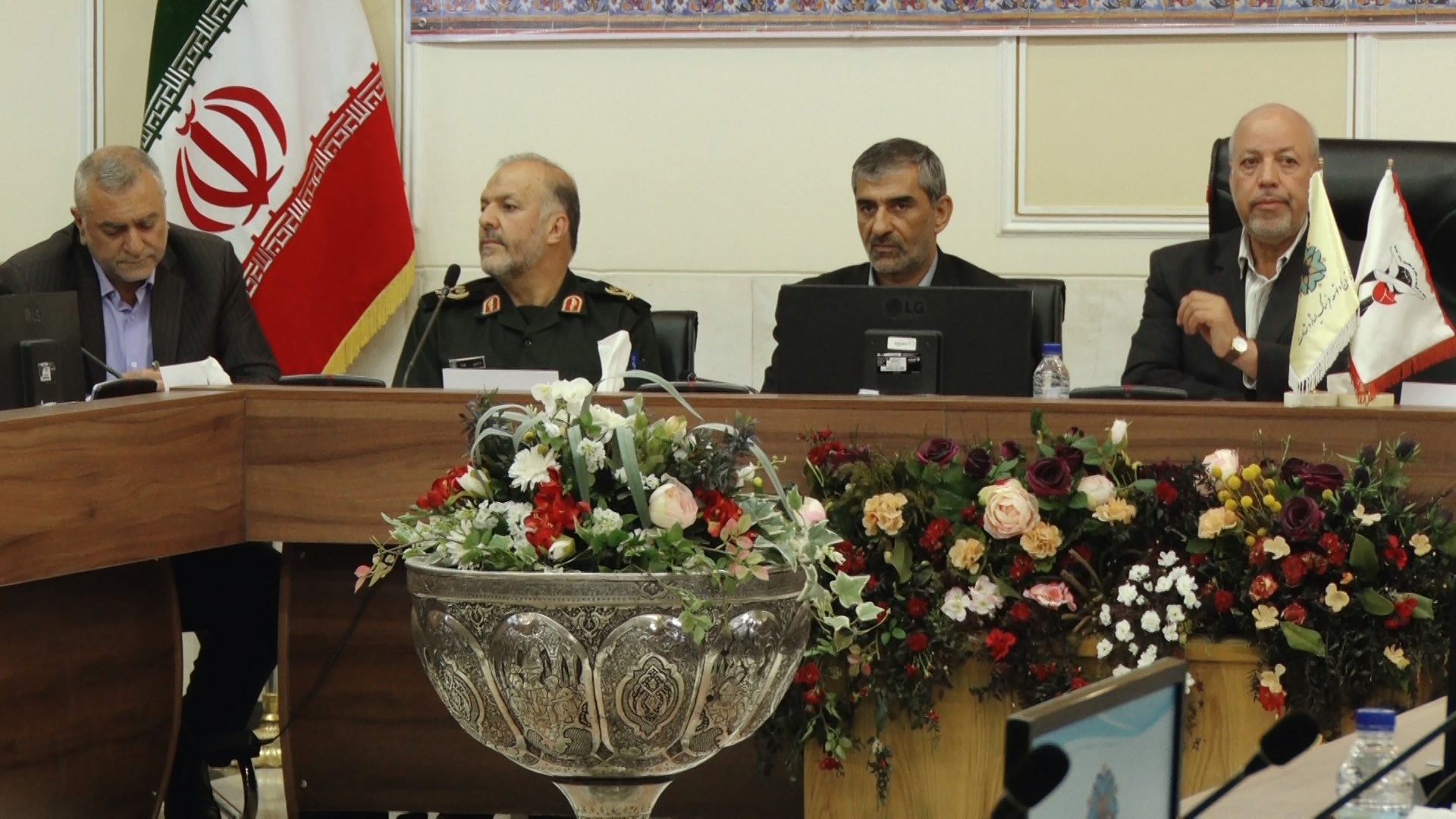 تاکید بر تکریم و حل مشکلات ایثارگران