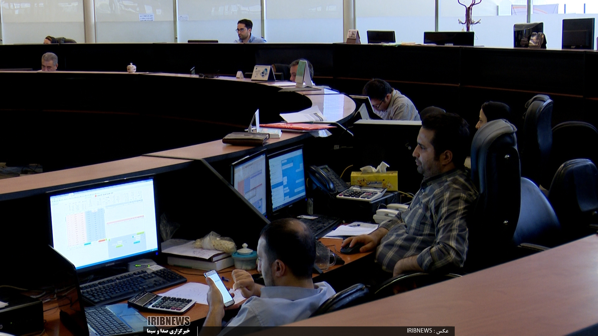 ضرورت شفافیت در تالار شیشه ای