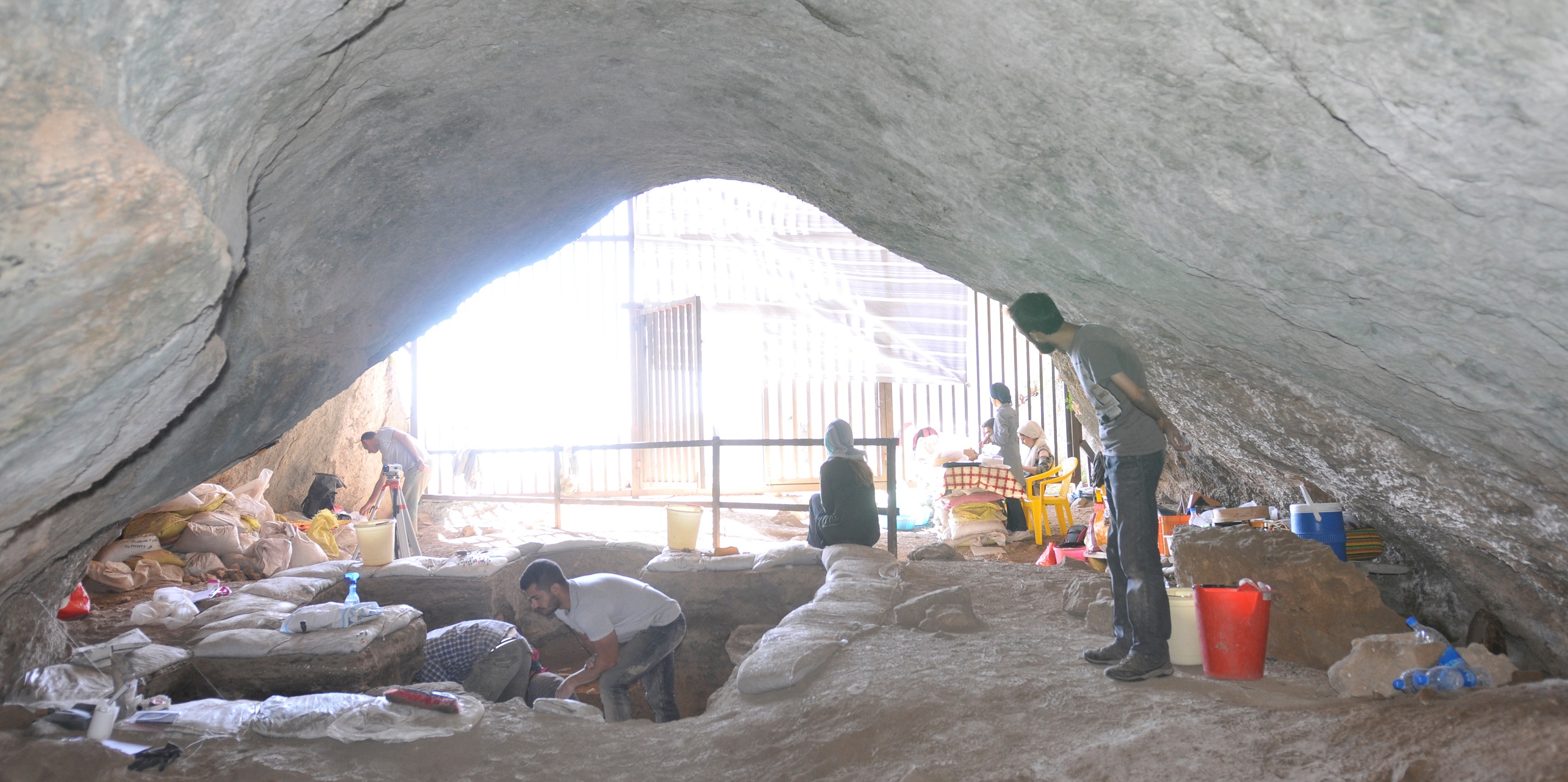 کاوش مشترک ایران و فرانسه در غار قلعه کرد آوج