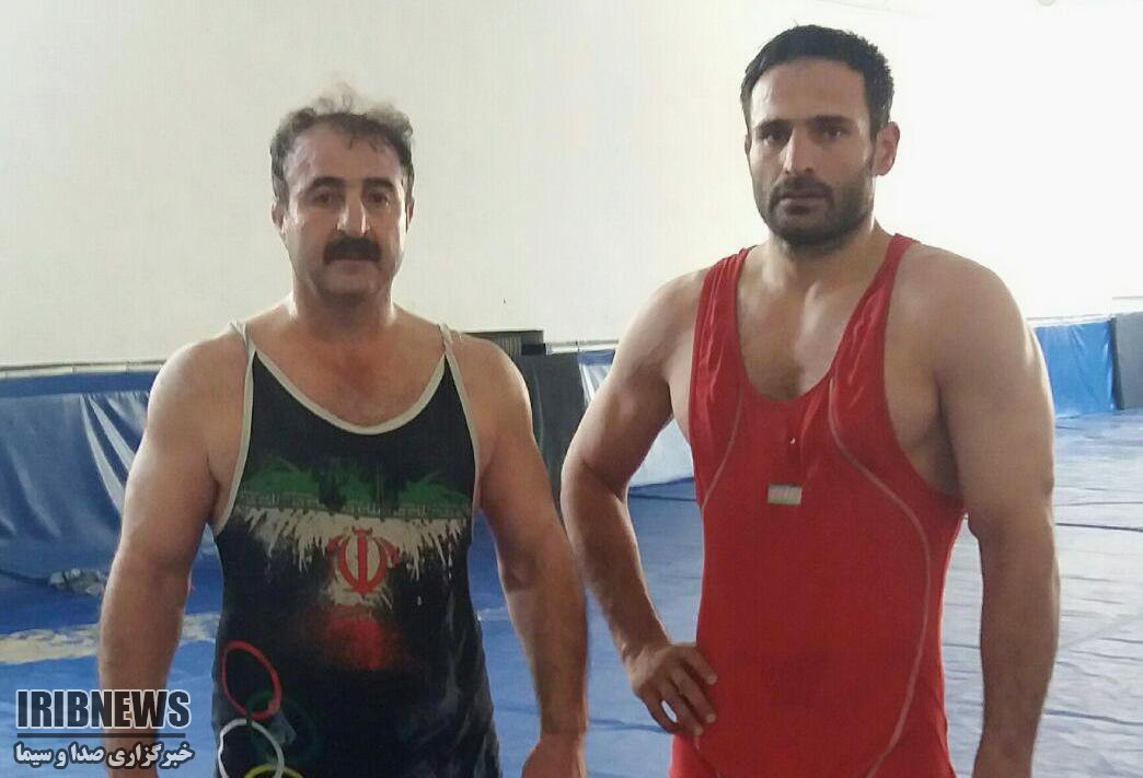 کشتی گیر کردستانی قهرمان پیشکسوتان جهان کشتی گیر کردستانی قهرمان پیشکسوتان جهان