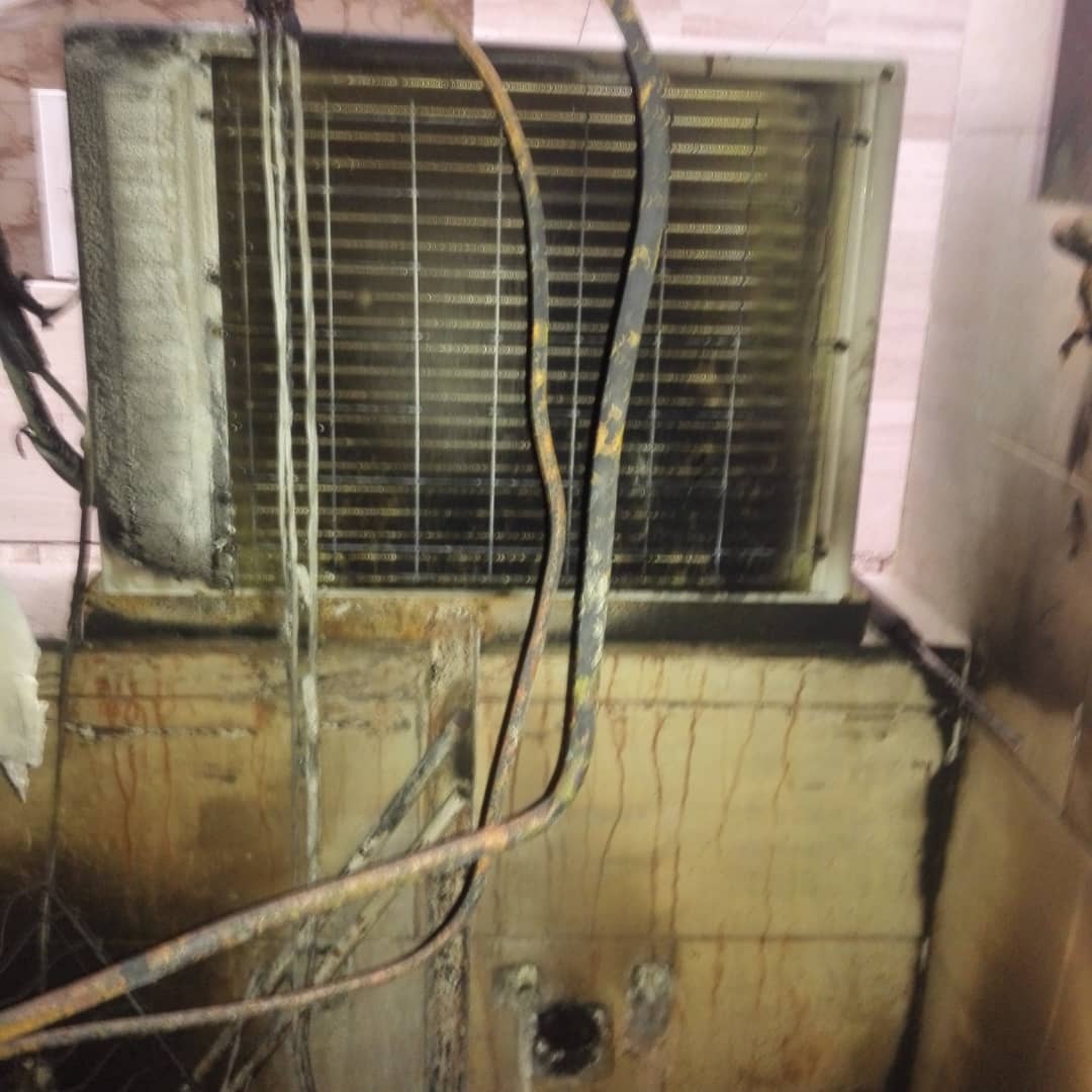 نجات سه نفر گرفتار در آتش در اهواز نجات سه نفر گرفتار در آتش در اهواز