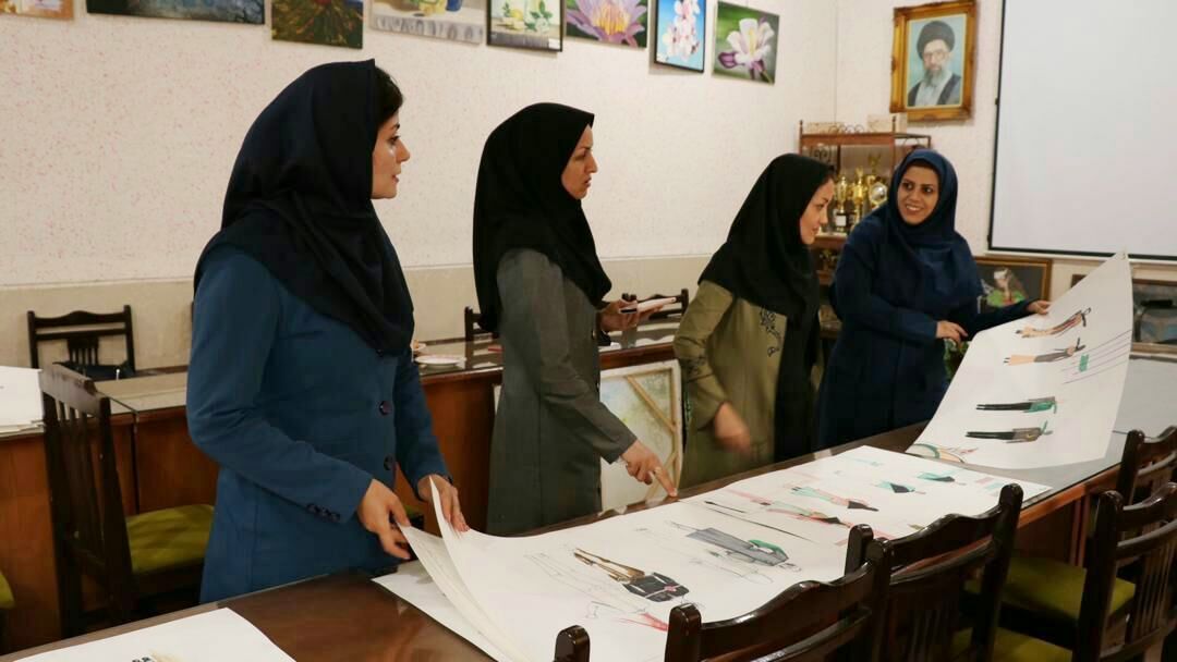 معرفی برگزیدگان طراحی لباس عاشورایی معرفی برگزیدگان طراحی لباس عاشورایی