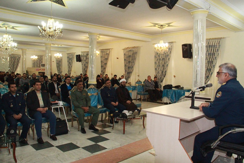 سربازان سرمایههای فرهنگی و علمی کشور هستند سربازان سرمایههای فرهنگی و علمی کشور هستند