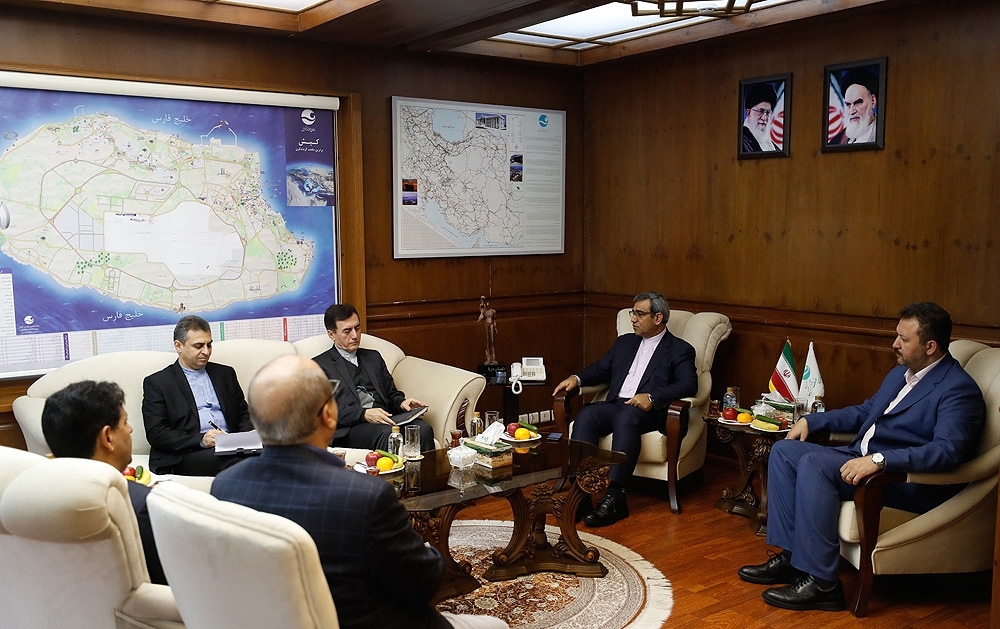 معرفی رییس جدید دفتر نمایندگی وزارت خارجه کیش معرفی رییس جدید دفتر نمایندگی وزارت خارجه کیش