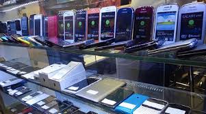 پلمب یک موبایل فروشی در مشهد به علت گران‌فروشی