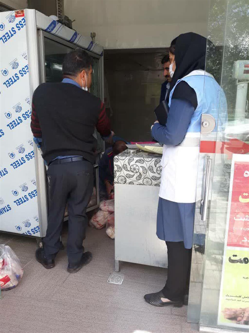 معدوم کردن مرغ غیربهداشتی در کوار