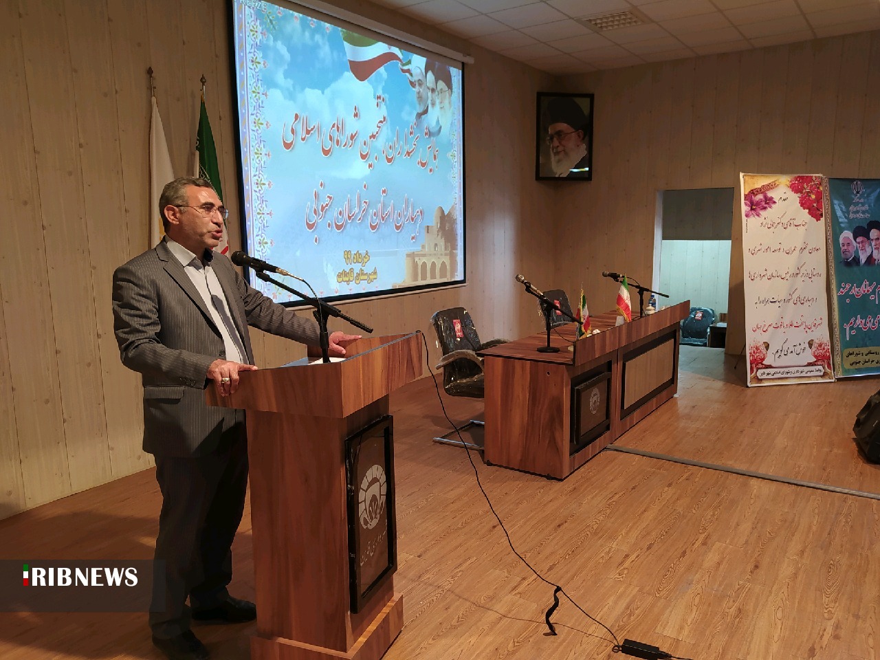 معاون عمرانی وزیر کشور: توسعه پایدار کشور از روستاها عبور میکند معاون عمرانی وزیر کشور: توسعه پایدار کشور از روستاها عبور میکند