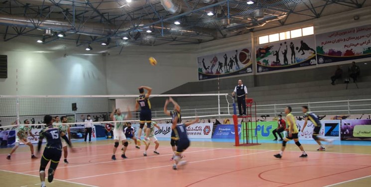 پیروزی تیم سیرجان مقابل راهیاب ملل مریوان پیروزی تیم سیرجان مقابل راهیاب ملل مریوان