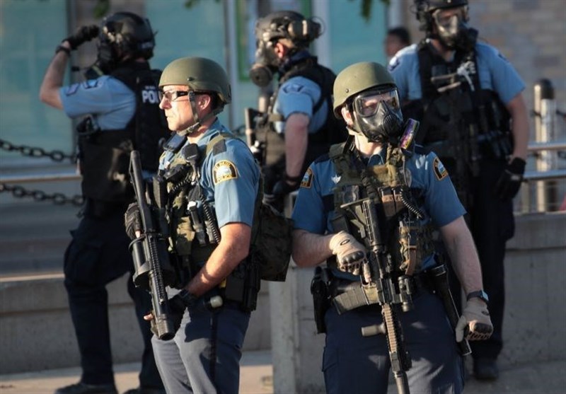 پلیس آمریکا یک سیاه پوست دیگر را کُشت پلیس آمریکا یک سیاه پوست دیگر را کُشت