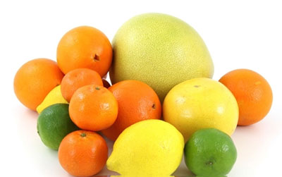 چه میو‌ه‌هایی را با پوست بخوریم؟