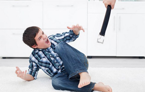 تاثیر منفی کتک زدن بر رشد مغز کودکان تاثیر منفی کتک زدن بر رشد مغز کودکان