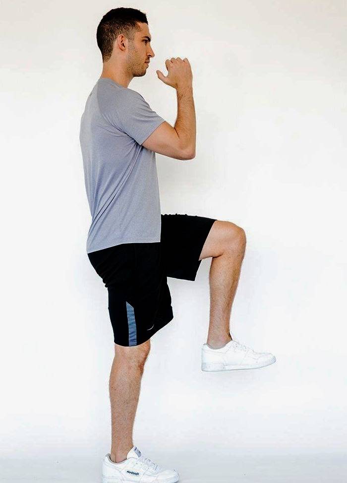 بهترین تمرینات برای ورزش در پارک بهترین تمرینات برای ورزش در پارک