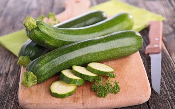 صبحانه بهاری با سوپ گیاهی