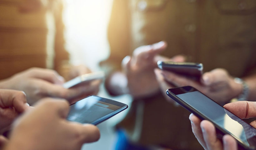 انگشت انسان چقدر در شبکه‌های اجتماعی سفر می‌کند؟