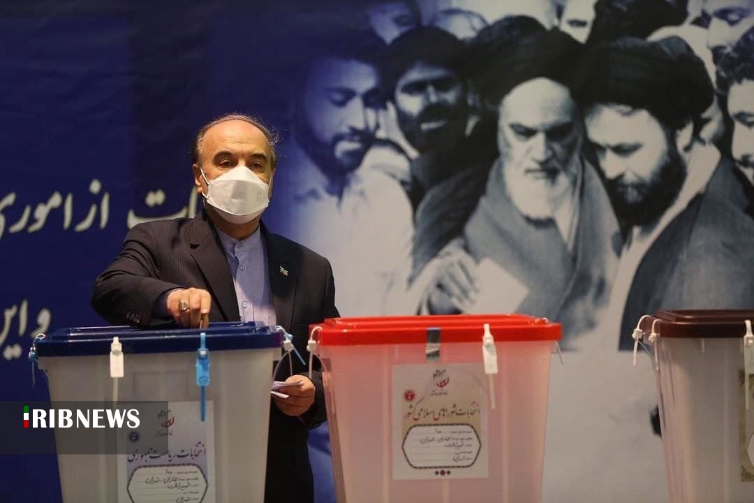 حضور مقامات لشکری و کشوری در انتخابات ۱۴۰۰ حضور مقامات لشکری و کشوری در انتخابات ۱۴۰۰