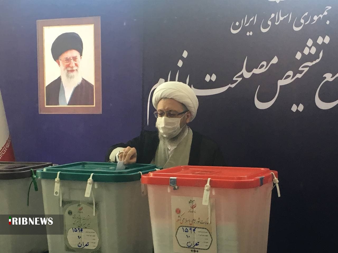 حضور مقامات لشکری و کشوری در انتخابات ۱۴۰۰ حضور مقامات لشکری و کشوری در انتخابات ۱۴۰۰