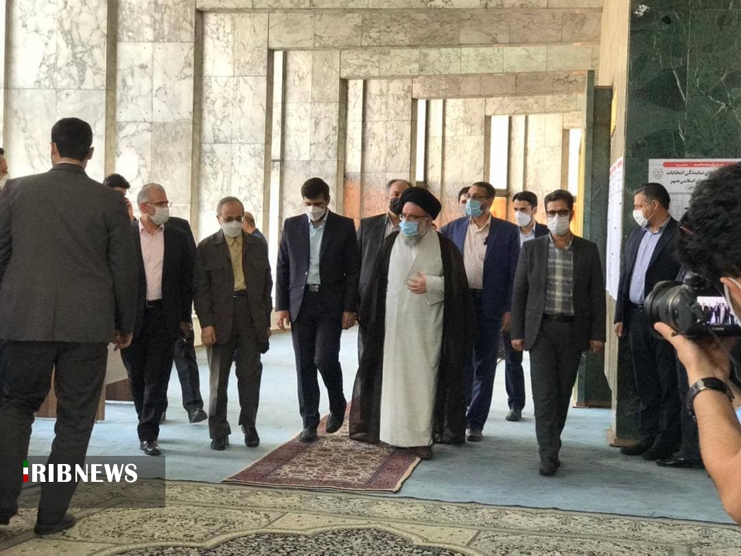 حضور مقامات لشکری و کشوری در انتخابات ۱۴۰۰ حضور مقامات لشکری و کشوری در انتخابات ۱۴۰۰