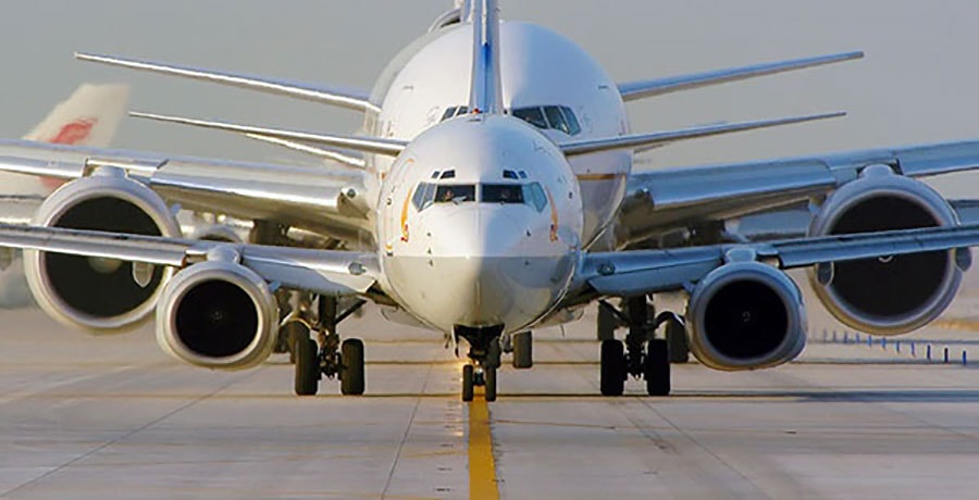 چرا رنگ اغلب هواپیما‌ها سفید است؟
